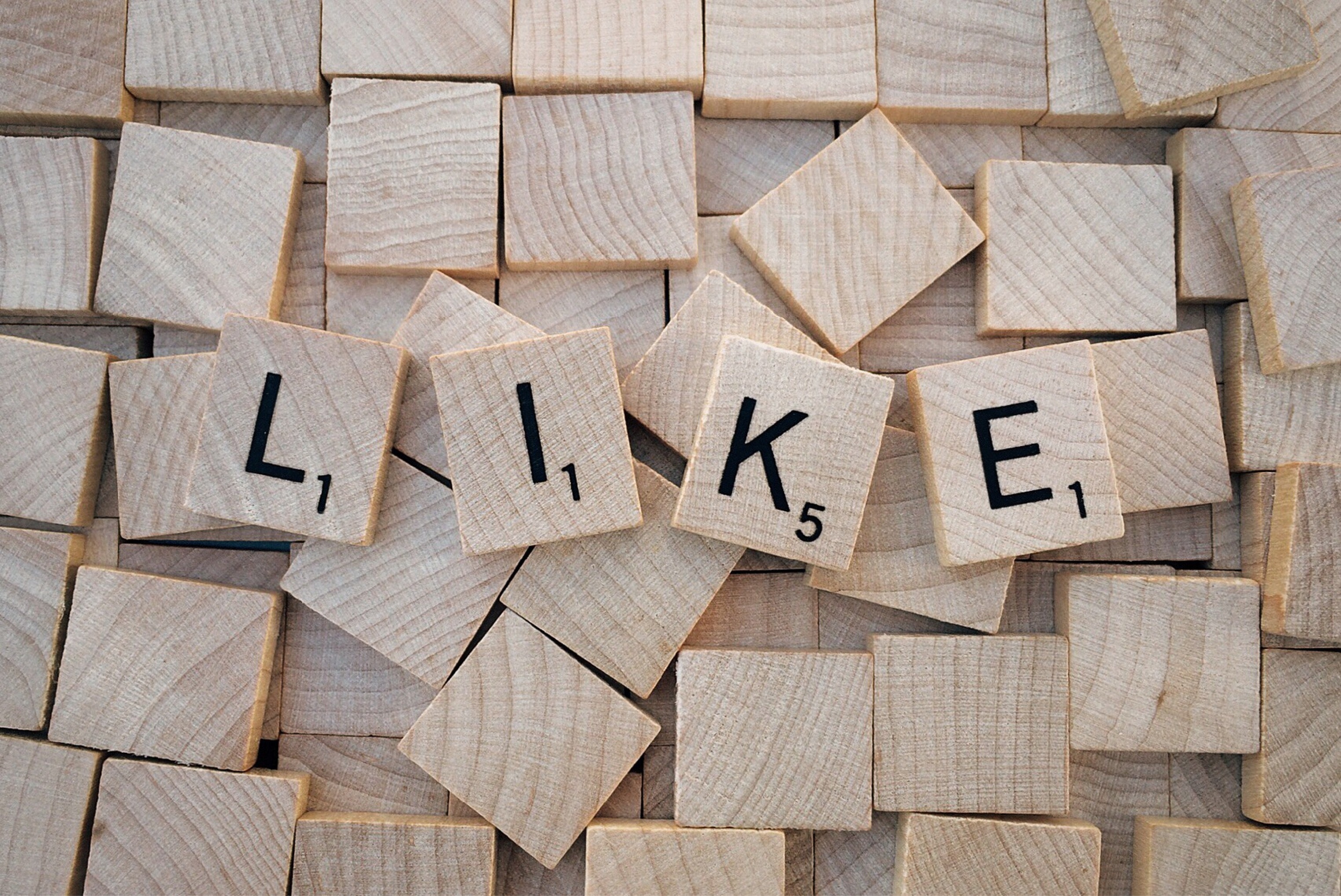 Social Media Marketing - Like aus Holz